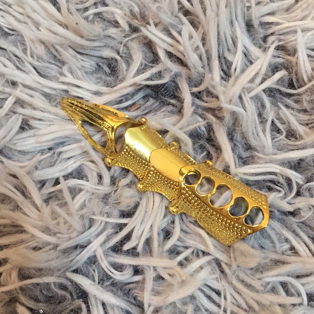Full finger ring